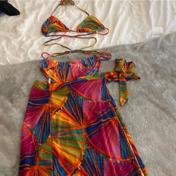 Tropical Bikini Set - Picture 4 of 4